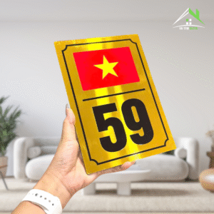 Biển Số Nhà Nền Vàng Gương – Cờ Việt Nam In UV – Thiết Kế Theo Yêu Cầu