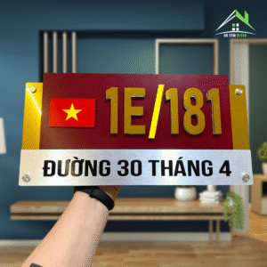 BIỂN SỐ NHÀ NGOÀI TRỜI – NỀN ALOCREST XƯỚC BẠC + VÀNG GƯƠNG, SỐ NỔI 5MM, CÓ IN LÁ CỜ VIỆT NAM