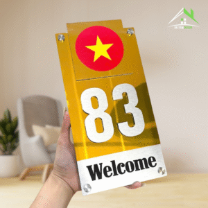 Biển Số Nhà "Welcome" Nền Vàng Gương In Cờ Việt Nam