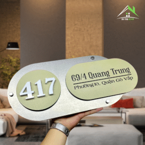 Biển Số Nhà Đèn LED Inox Xước Bạc + Mica Xanh – Thiết Kế Nổi Bật, Dễ Nhìn Ngoài Trời
