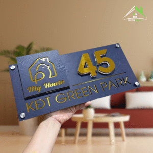 Biển Số Nhà Decor – Nền Xanh Navy, Nội Dung Alcorest Màu Vàng Gương, Số Nổi.